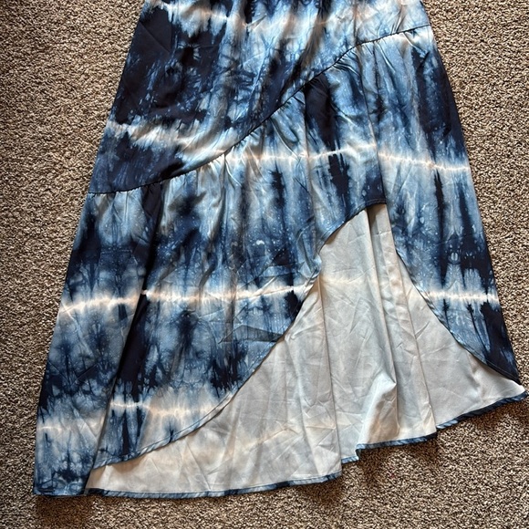 Cupshe Maxi Dress - Picture 4 of 7